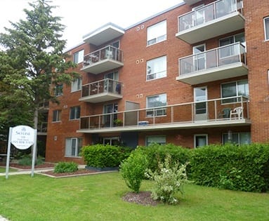 https://www.skylinegroupofcompanies.ca/wp-content/uploads/2007/06/collingwood-aqu-383x315-1.jpg