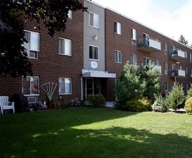 https://www.skylinegroupofcompanies.ca/wp-content/uploads/2008/02/271-Thames-Street-North-APTs-Ingersoll-ON-383x315-1.jpg