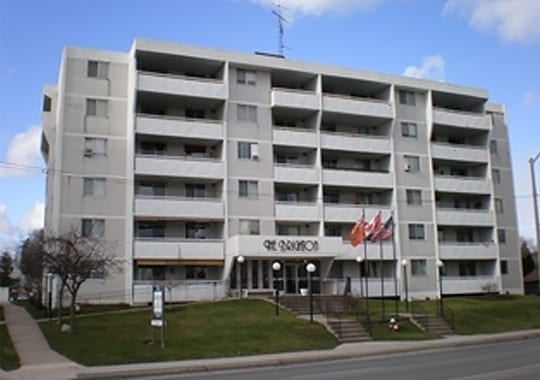 https://www.skylinegroupofcompanies.ca/wp-content/uploads/2012/04/3915-Portage-Road-Niagara-Falls-ONWebSM-540x380-1.jpg