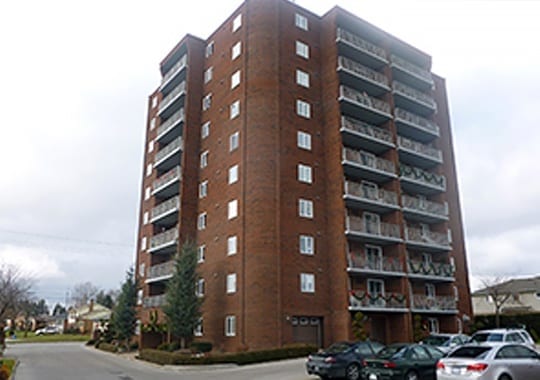 https://www.skylinegroupofcompanies.ca/wp-content/uploads/2013/04/300-Sherk-Street-Leamington-ON-540x380-1.jpg