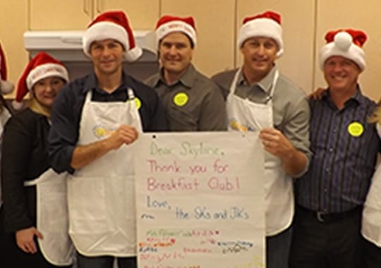 https://www.skylinegroupofcompanies.ca/wp-content/uploads/2014/12/holiday-volunteer-540x380-2.jpg