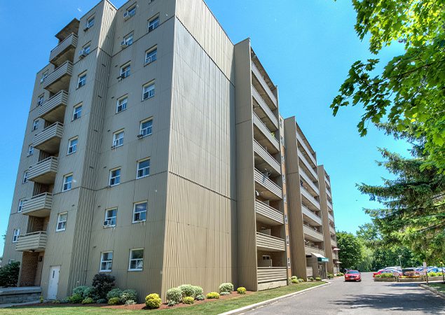 Vue extérieure du 76, rue Mary (River Ridge Towers) à Chatham